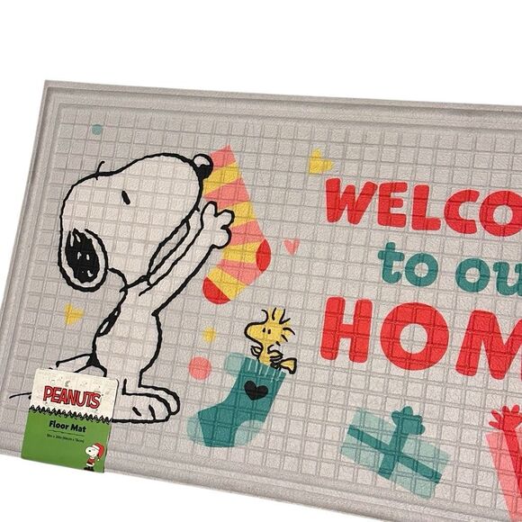 Peanuts Snoopy merry Christmas  rubber doormat rug gray 18x30 NEW - Picture 3 of 5